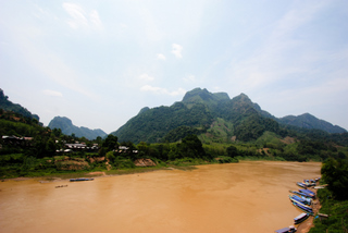 2010_05_06-10_Nong_Khiaw,_Laos