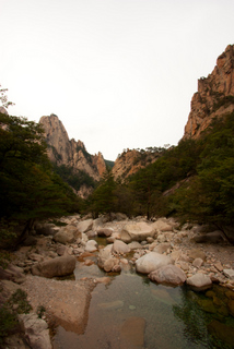 2011_09_27-28_Korea,_Seoraksan_National_Park