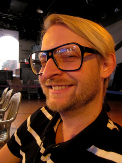 2011_09_29-10_02_Korea,_Seoul2,_Yongsan,_Itaewon