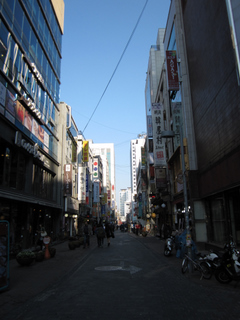 2011_09_29-10_02_Korea,_Seoul2,_Yongsan,_Itaewon