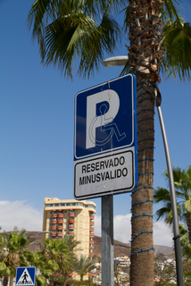 2012_04_01-04_Playa_de_Las_Americas,_Tenerife