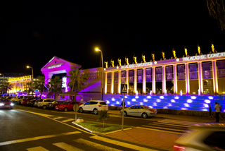 2012_04_01-04_Playa_de_Las_Americas,_Tenerife