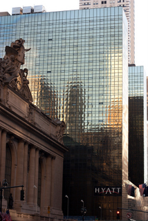 2012_09_23_New_York,_Midtown,_Wall_st,_China_Town