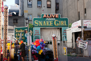 2012_09_23_New_York,_Midtown,_Wall_st,_China_Town