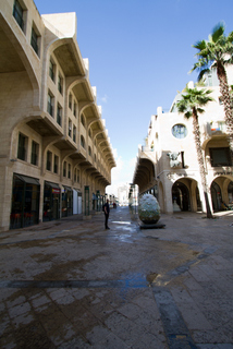 2014_03_07-12_Tel_Aviv,_Israel