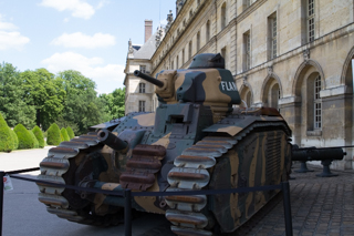 2015_06_18-19_Invalides,_La_Defense_Paris