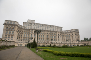 2017_04_30_Bucharest,_Dag2_Palace_of_Parliament