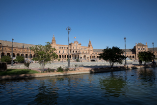 2022_04_16-20_Sevilla,_Spain