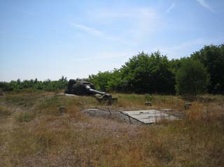 Batteri_Ellenabben_7,5_cm_m57_serie_III,_Blekinge_(2006-07-22,_2006-07-27)